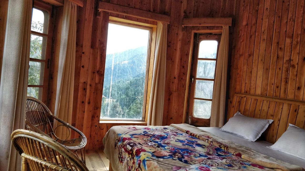 Loghouse At Khajjiar Lake Ngoại thất bức ảnh