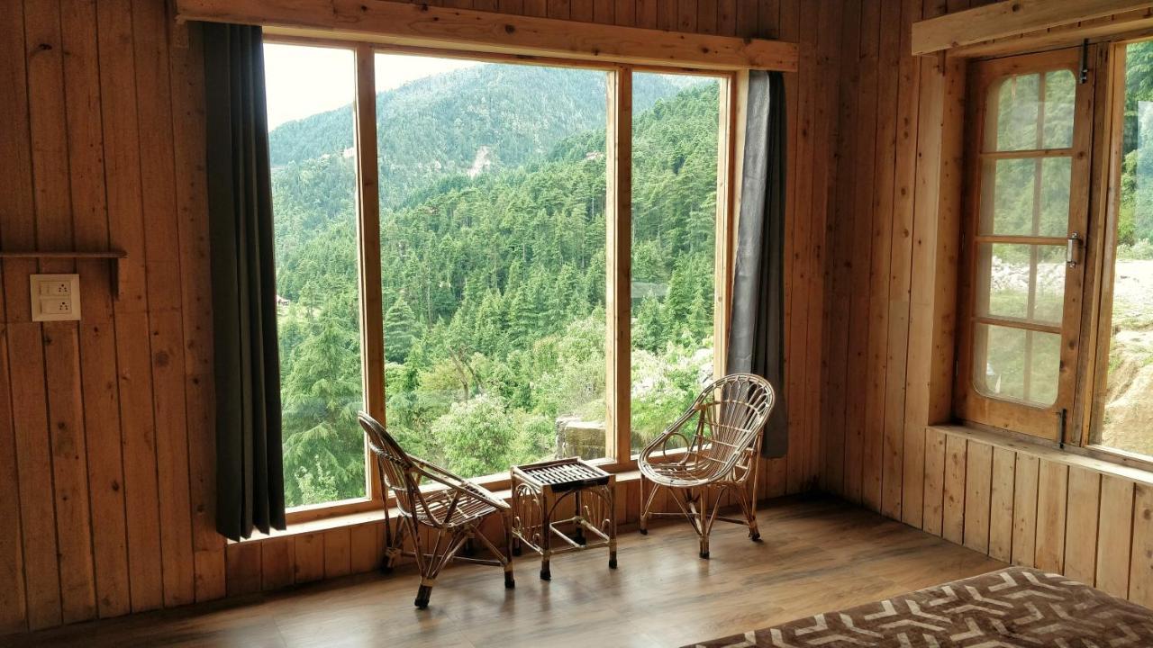 Loghouse At Khajjiar Lake Ngoại thất bức ảnh